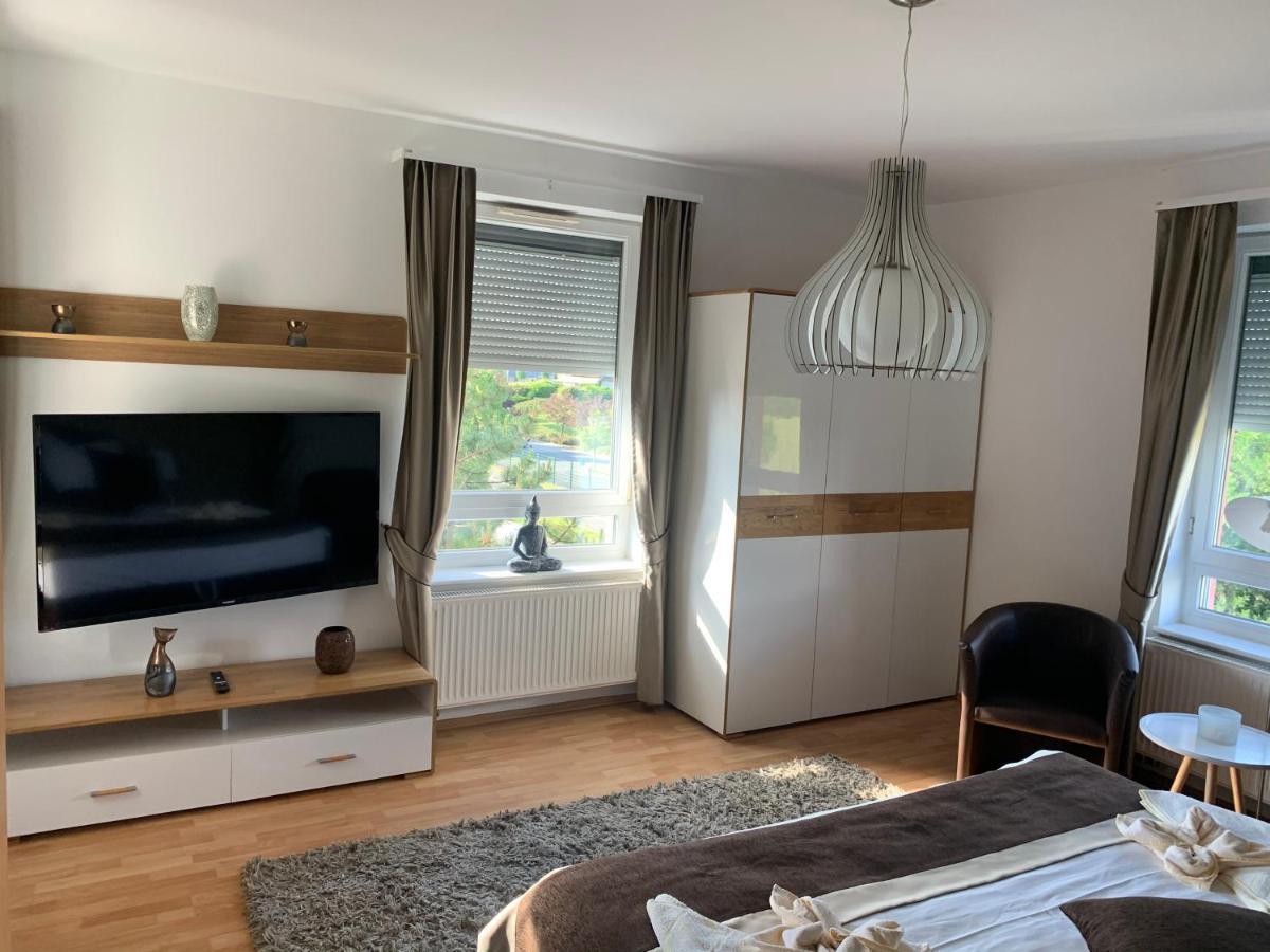 Chance Apartman Buekfuerdo Exteriér fotografie