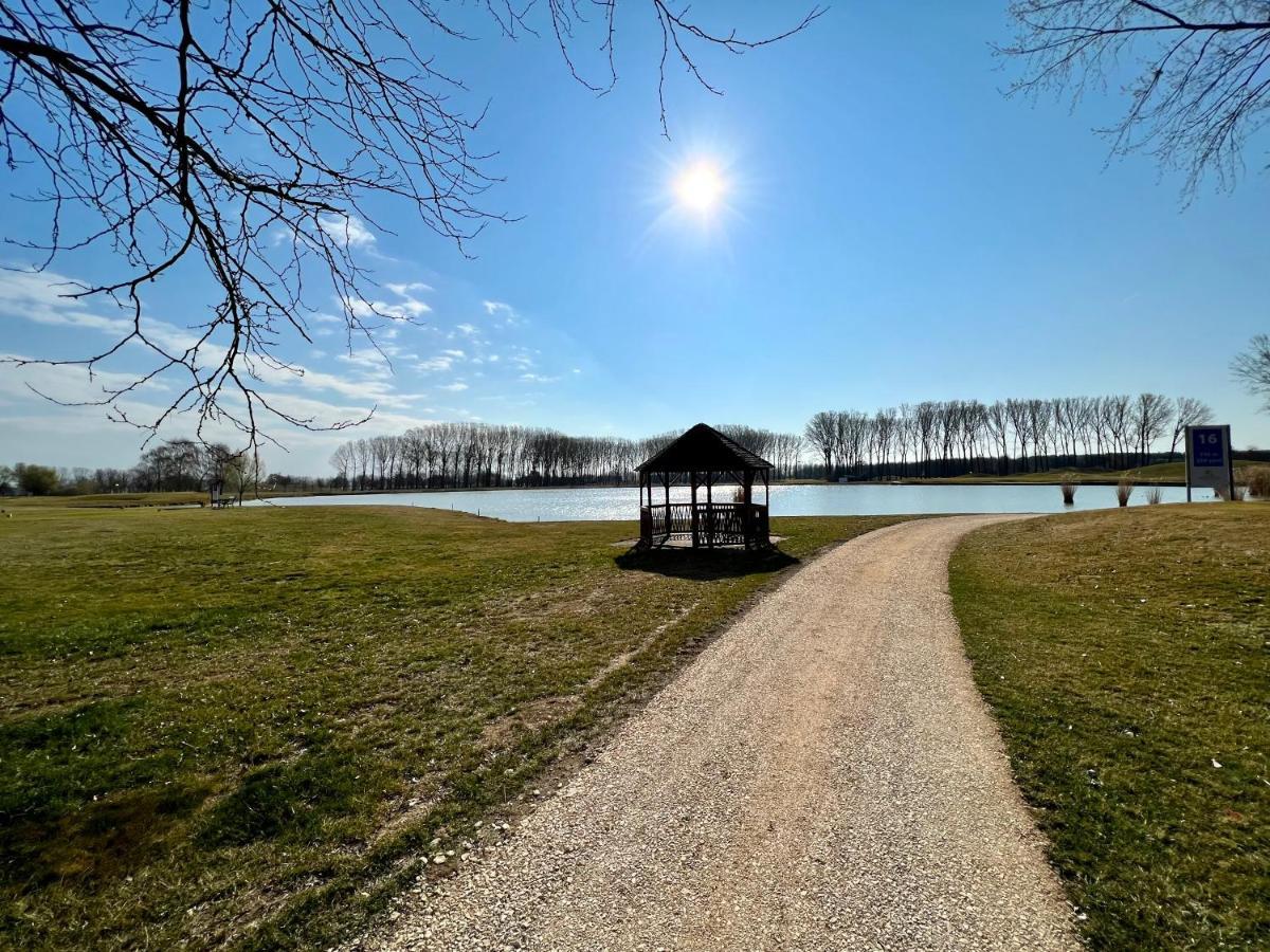 Chance Apartman Buekfuerdo Exteriér fotografie
