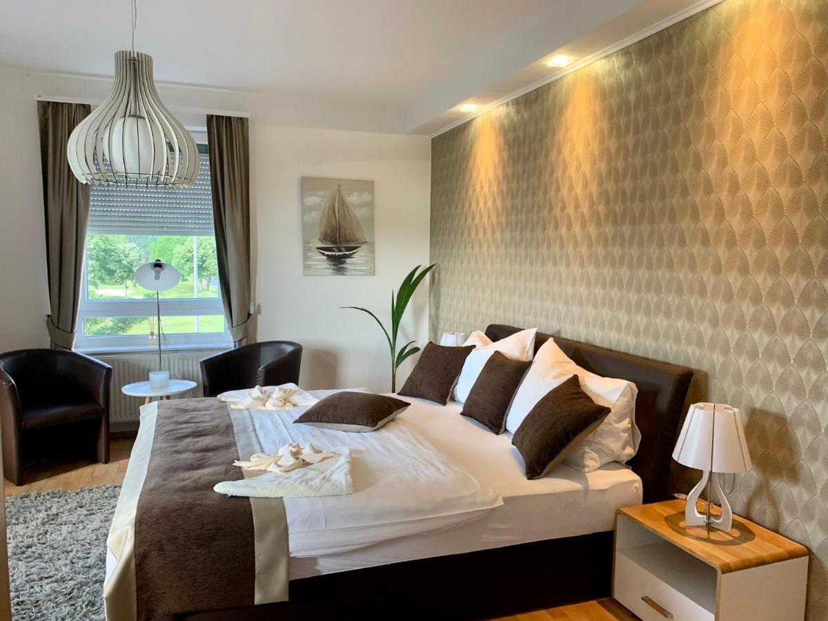Chance Apartman Buekfuerdo Exteriér fotografie