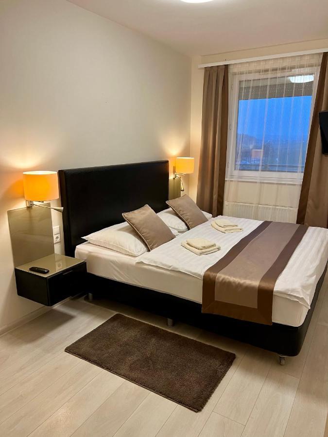 Chance Apartman Buekfuerdo Exteriér fotografie